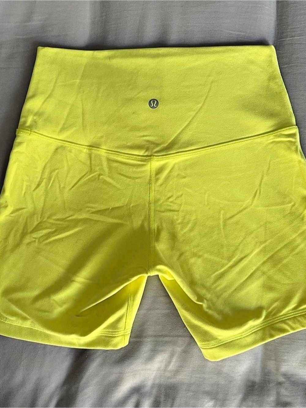 Lululemon Align High Rise Short 6" Yellow Serpentine Neon Size 8 Double Lined